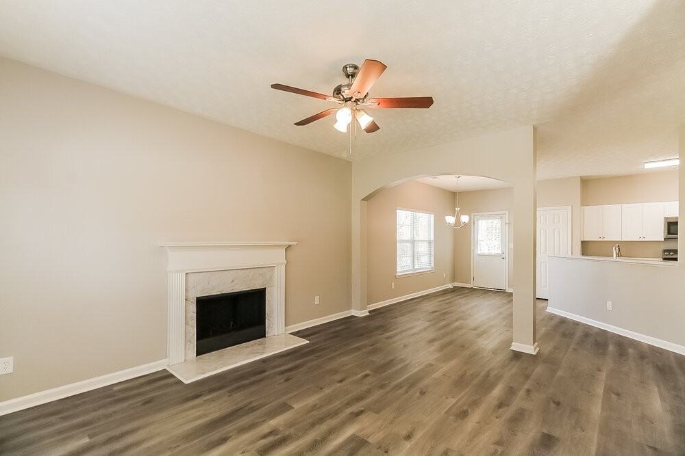 7430 Royale Ln - Photo 4 of 17