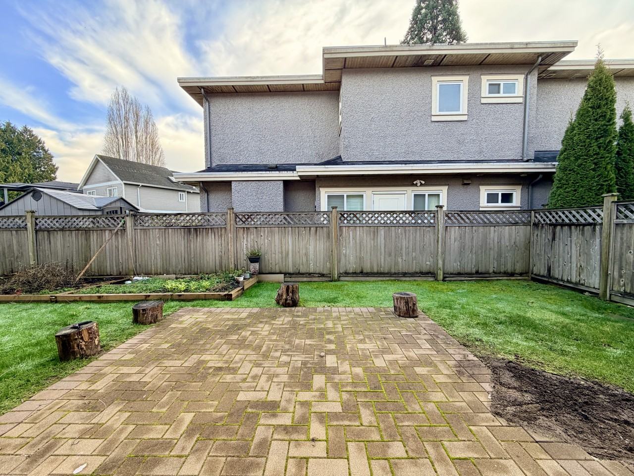 8368 Ruskin Road - Photo 2 of 23