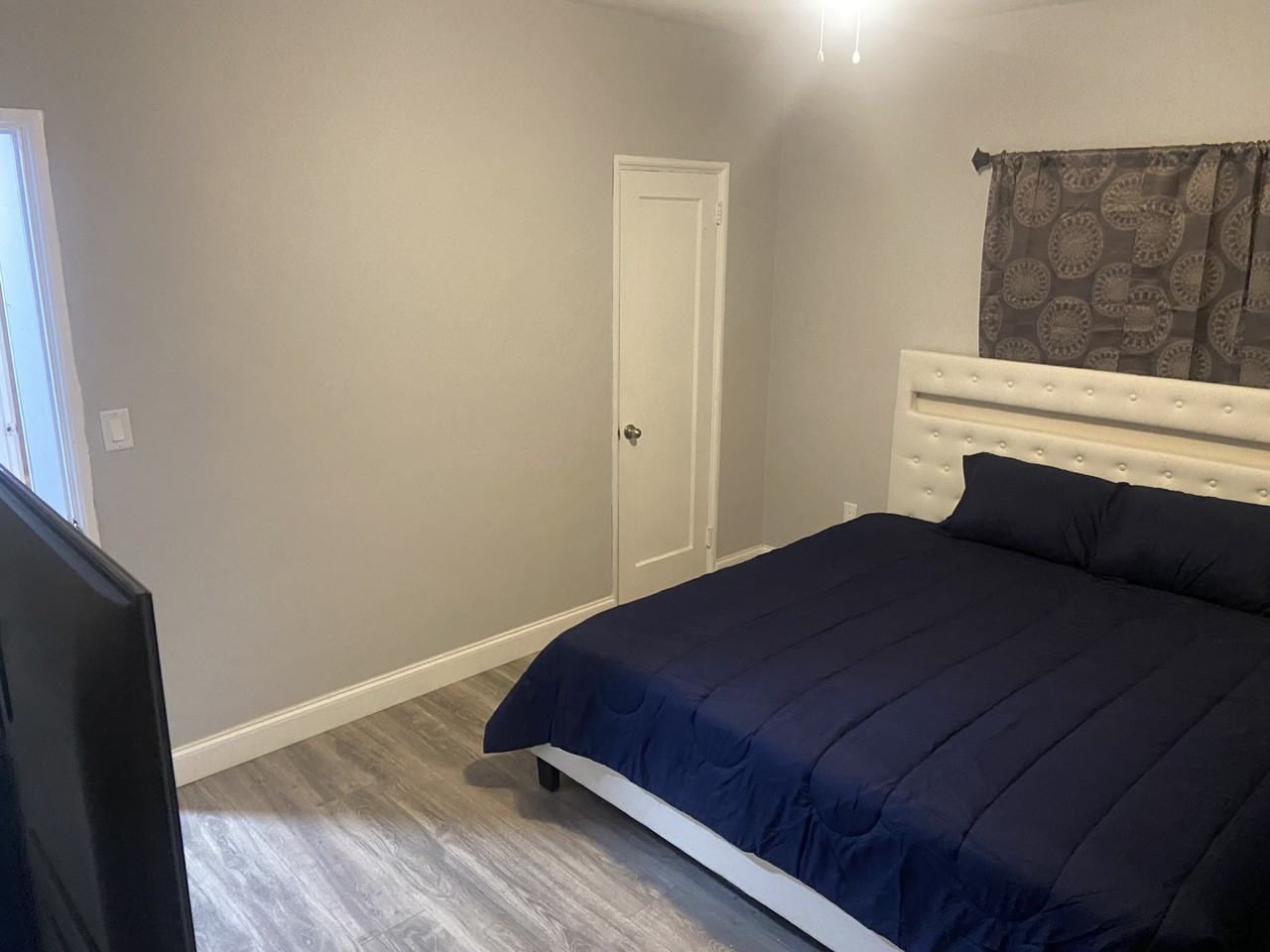 431 Northwest 82nd Street - Photo 3 of 8