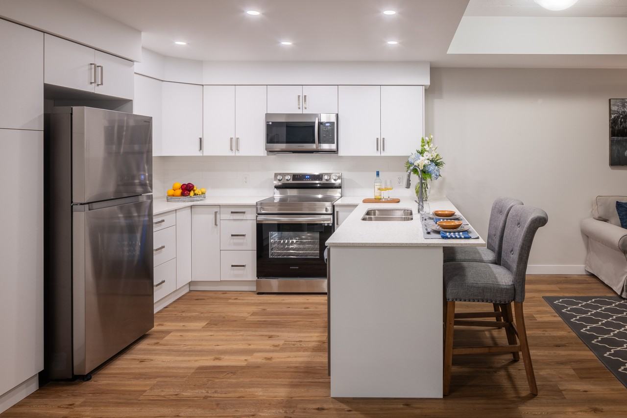 River’s Edge Apartments - Photo 4 of 27