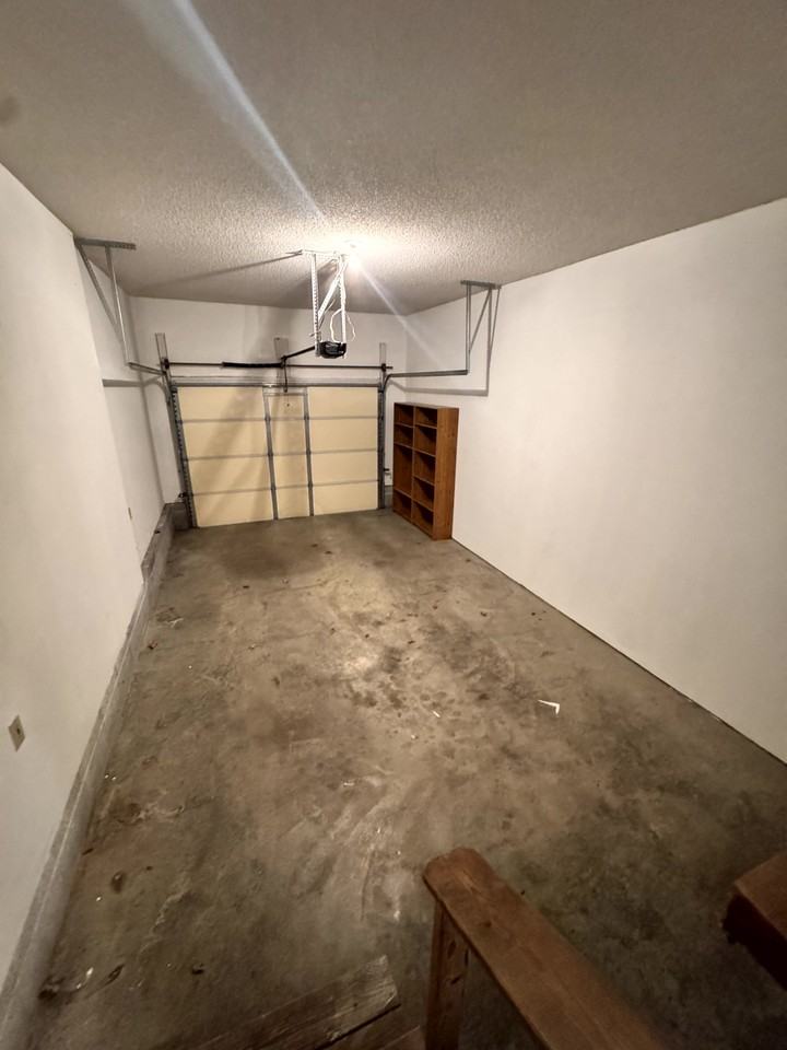 1013 Ohio St #B - Photo 2 of 10