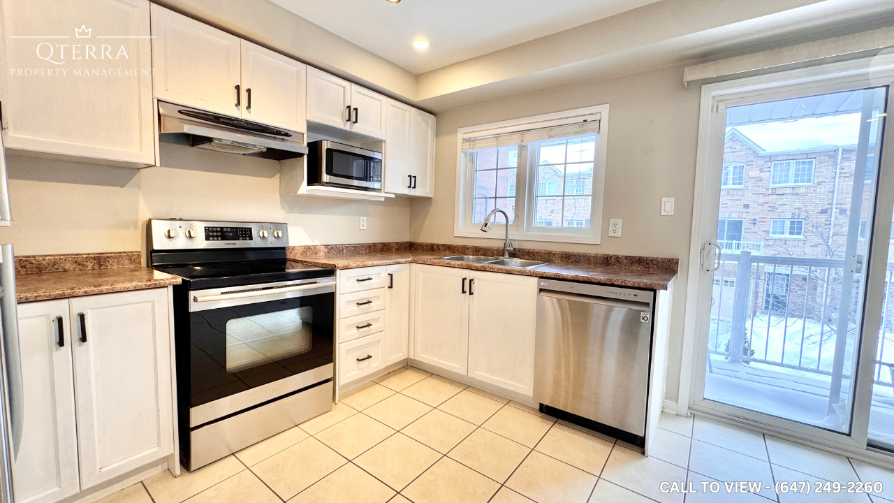 55 Weston Rd - Photo 7 of 18