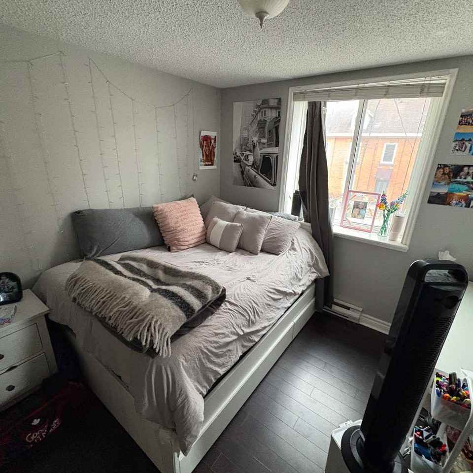 311 Queen Street - Photo 3 of 32