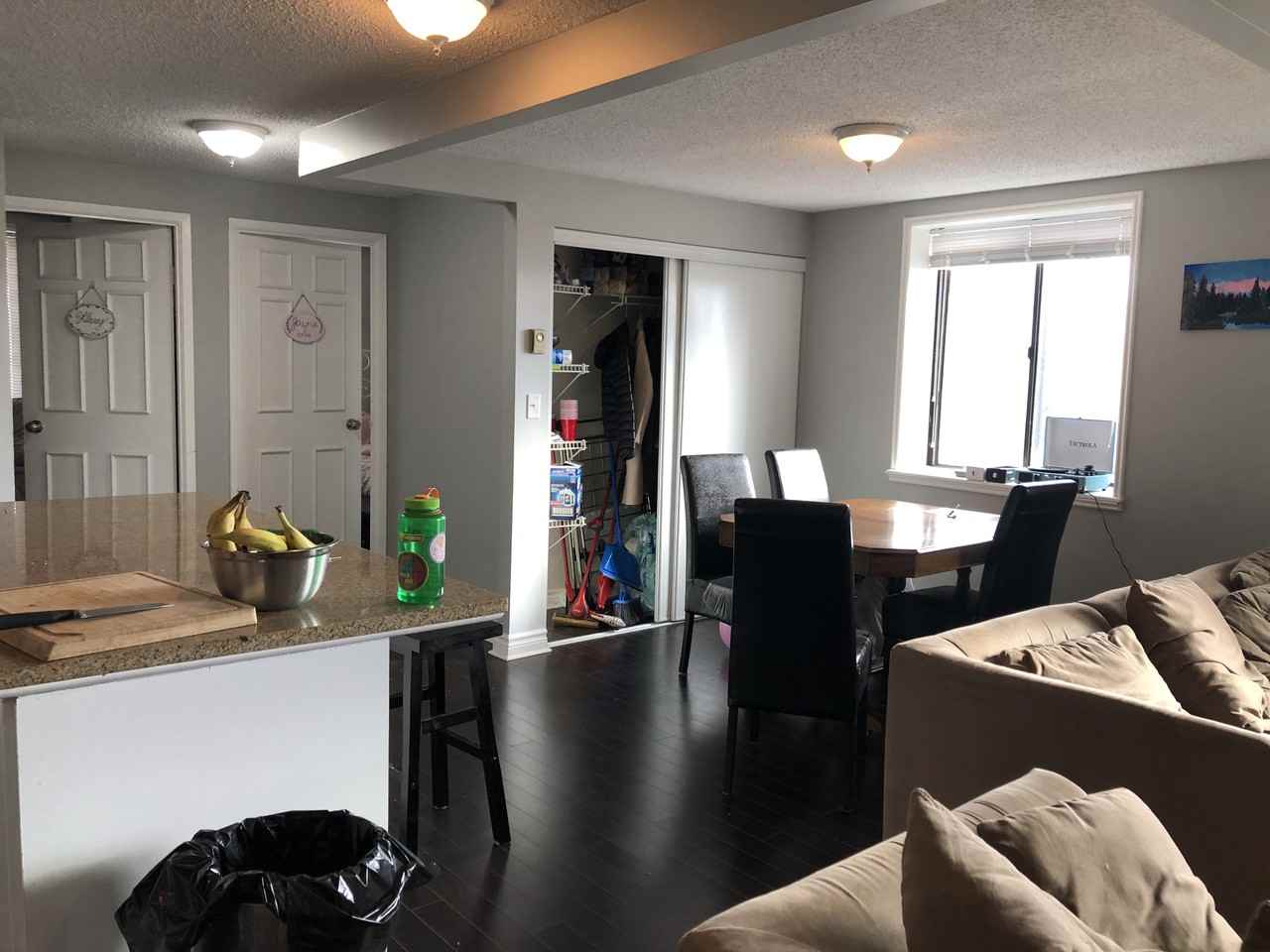 311 Queen Street - Photo 6 of 32