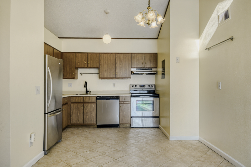 8813 Colorado Blvd - Photo 5 of 16