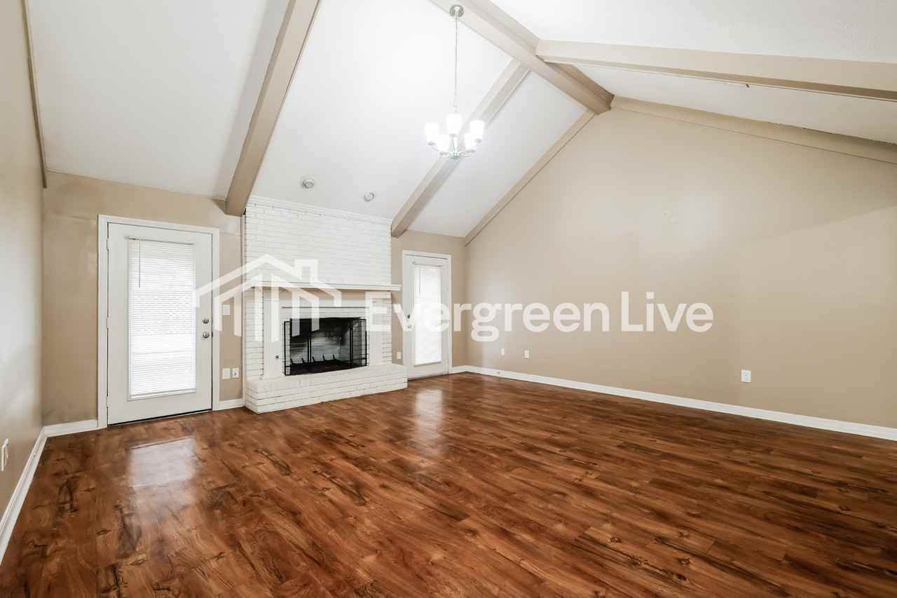 103 Ridgecrest Dr - Photo 4 of 15