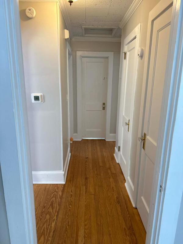 215 Willow Ave - Photo 5 of 17