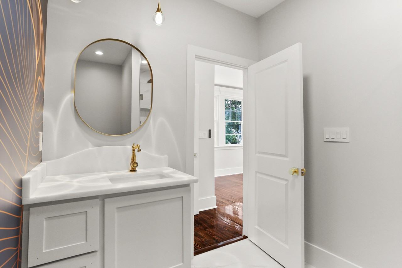 2835 Pine Street #2835 - Photo 6 of 17