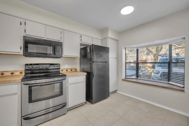 195 Sandlewood Trl - Photo 6 of 18