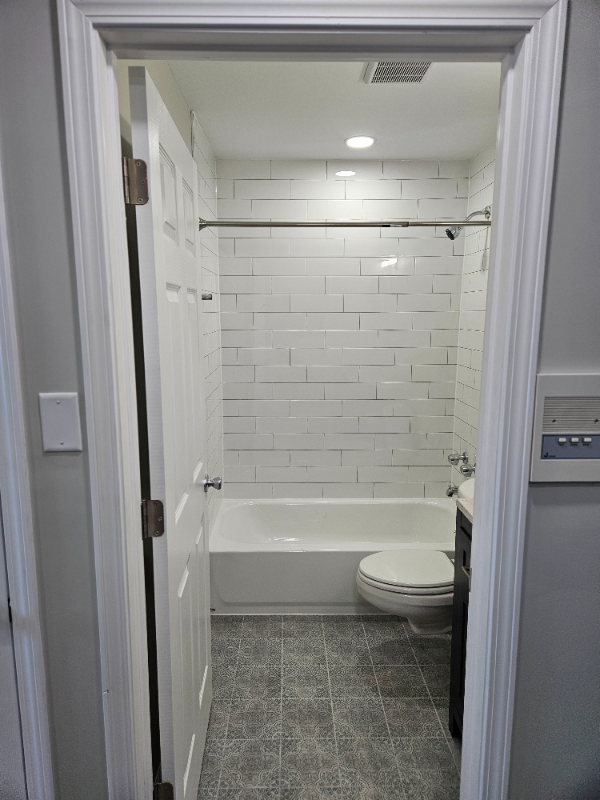 135 E 103rd St #3 - Photo 7 of 7