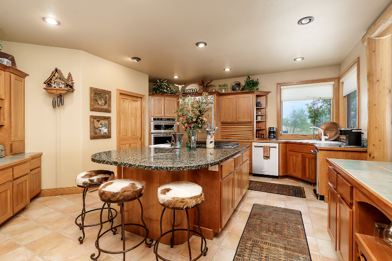 3322 Stony Ridge Rd - Photo 3 of 18