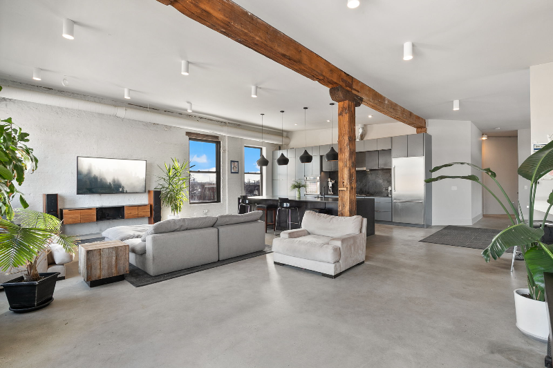 2419 W 14th St - Photo 5 of 25