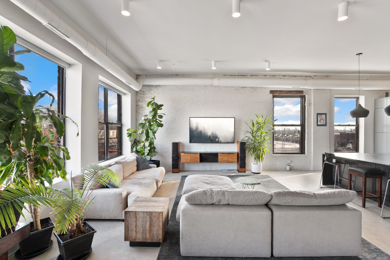 2419 W 14th St - Photo 6 of 25