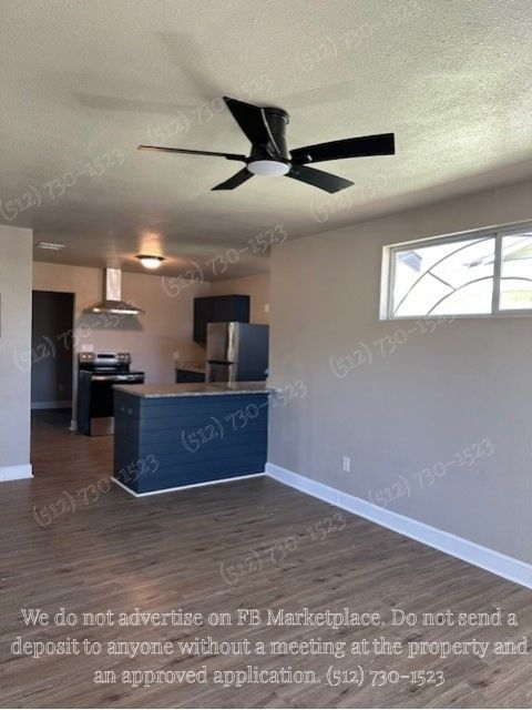 2331 S Navidad St - Photo 3 of 14