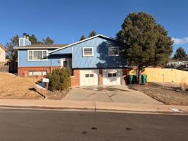 featured image of 1002 Barbi Ct