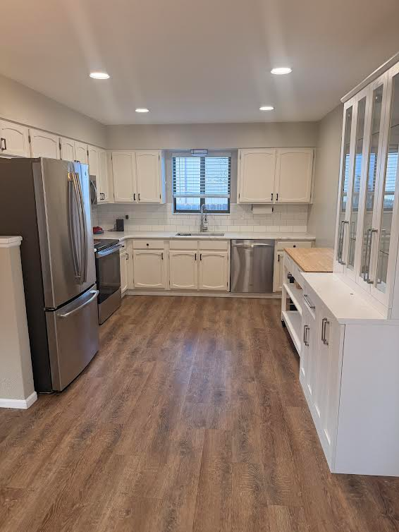 1002 Barbi Ct - Photo 4 of 23