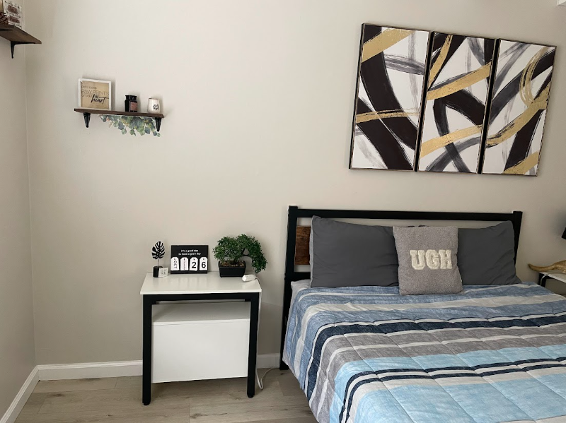 927 N Garden St #1 - Photo 7 of 7