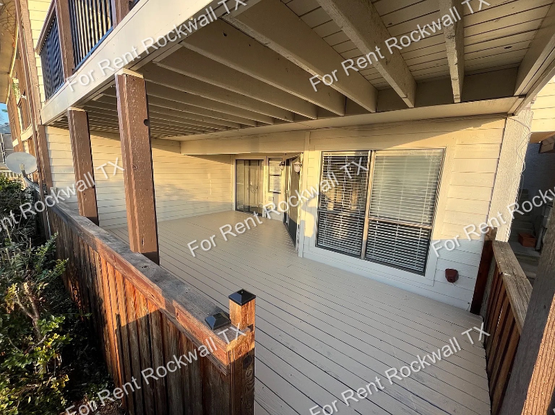 526 Yacht Club Dr - Photo 7 of 9