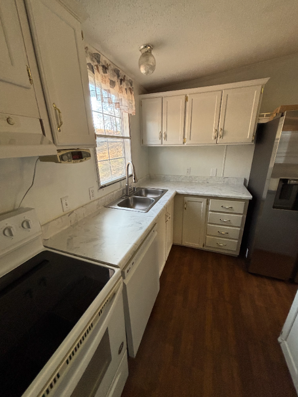 4104 Pebblebrook Cir Sw - Photo 4 of 20