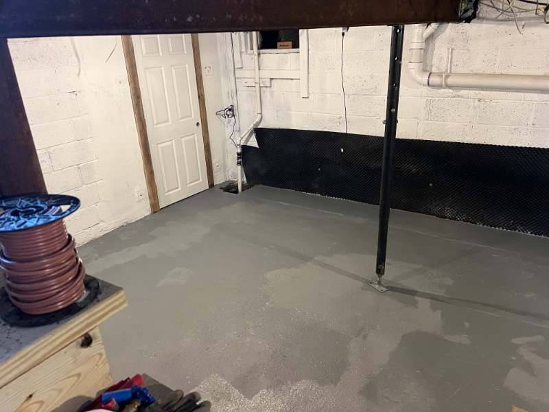 200 Maple Rd - Photo 2 of 12