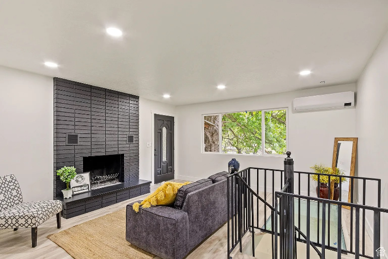 208 Ogden Cyn - Photo 2 of 20