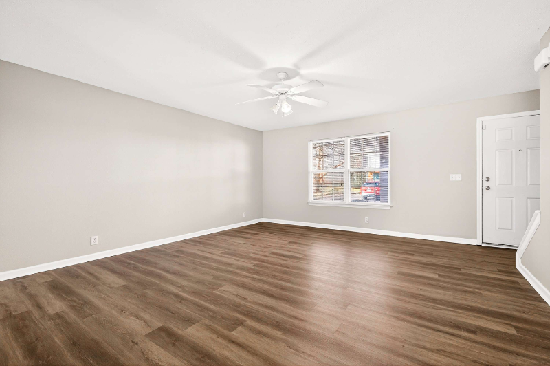 3153 Prater Ct - Photo 5 of 18