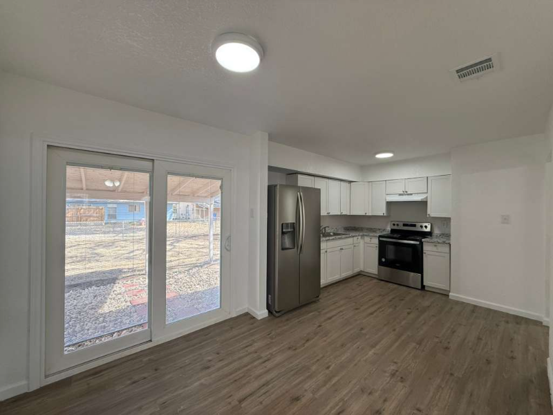 6718 Pear Tree - Photo 5 of 18