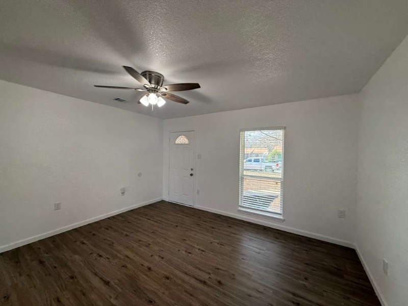 6718 Pear Tree - Photo 6 of 18