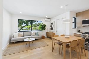 featured image of 2282 Whitney Ave #1