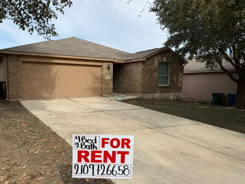 6127 Blind Mdw - Photo 2 of 17