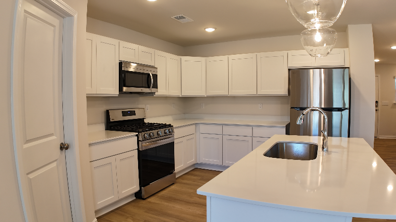 205 Higher Ct - Photo 7 of 20