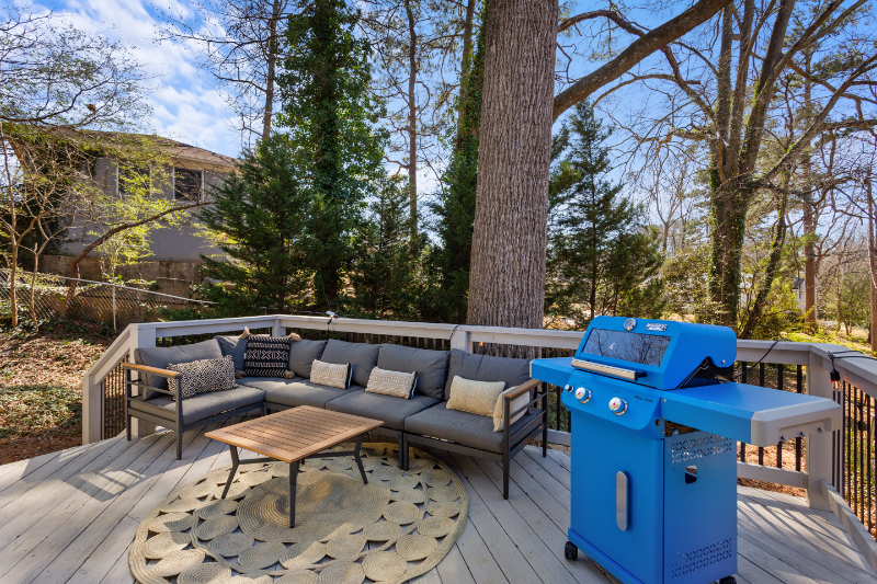 3177 Beech Dr - Photo 3 of 17