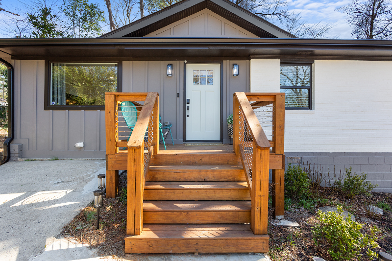 3177 Beech Dr - Photo 4 of 17