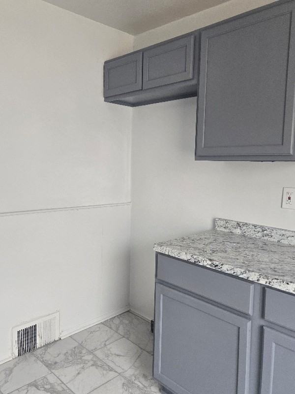 12578 Camden St - Photo 3 of 10