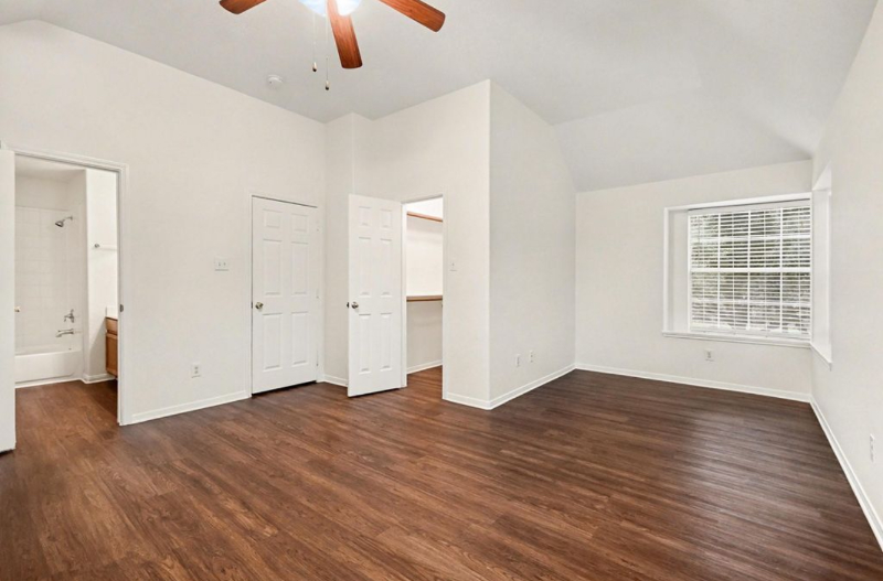 10227 Rolleston Ln - Photo 6 of 10