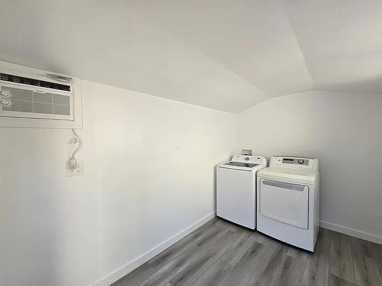 5710 Vineland Ave - Photo 2 of 14