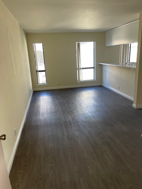 4453 Woodman Ave #8 - Photo 4 of 17