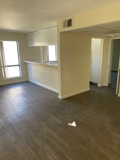 4453 Woodman Ave #8 - Photo 5 of 17