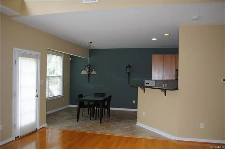 801 Parkland Pl - Photo 5 of 16