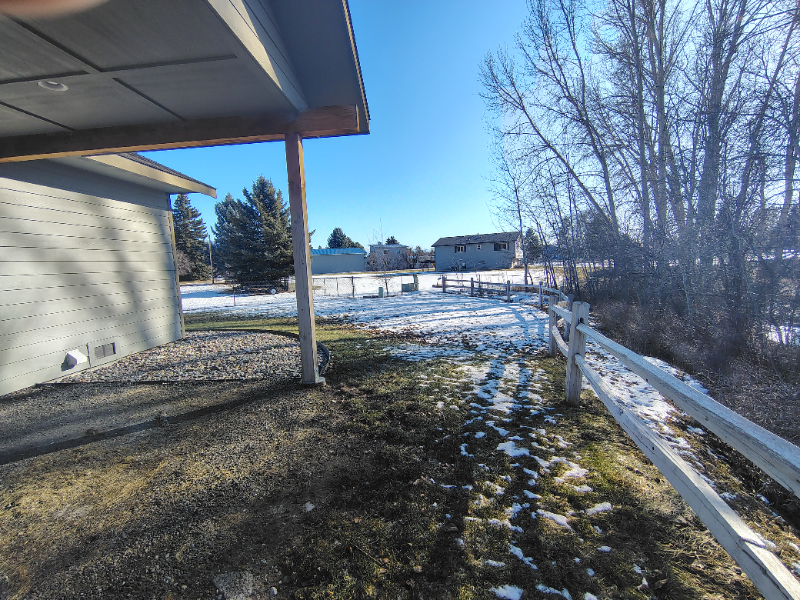 167 Valley Rose Ln #B - Photo 4 of 10