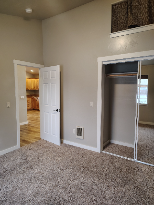 167 Valley Rose Ln #B - Photo 7 of 10