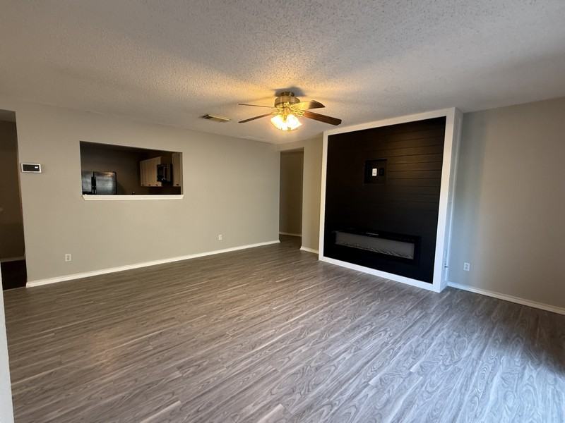 8343 Morning Grv - Photo 3 of 9