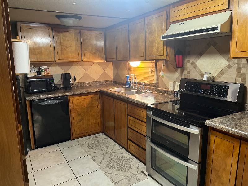 914 Marsh Ave - Photo 3 of 19