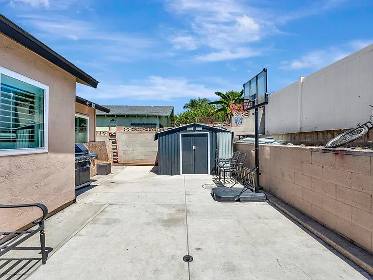 3727 Byrd St - Photo 5 of 20