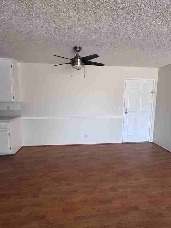 215 N Belmont St #210 - Photo 2 of 8