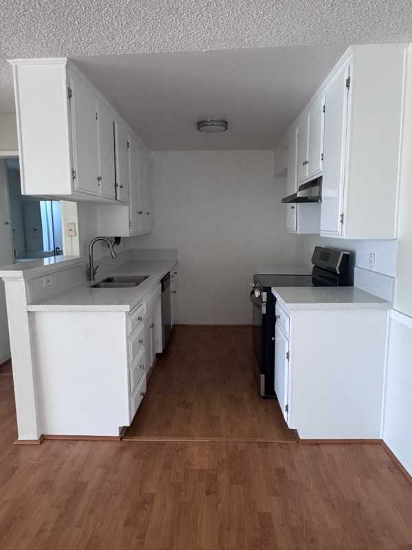 215 N Belmont St #210 - Photo 3 of 8