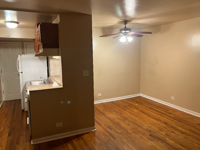 2040 W Hood Ave #2 - Photo 6 of 11