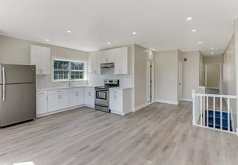 1438 W York St #10 - Photo 2 of 10