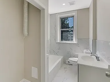 1438 W York St #10 - Photo 7 of 10