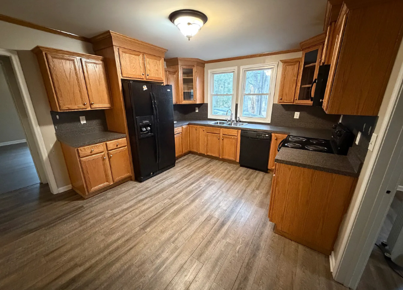 18 N Central Ave - Photo 4 of 14